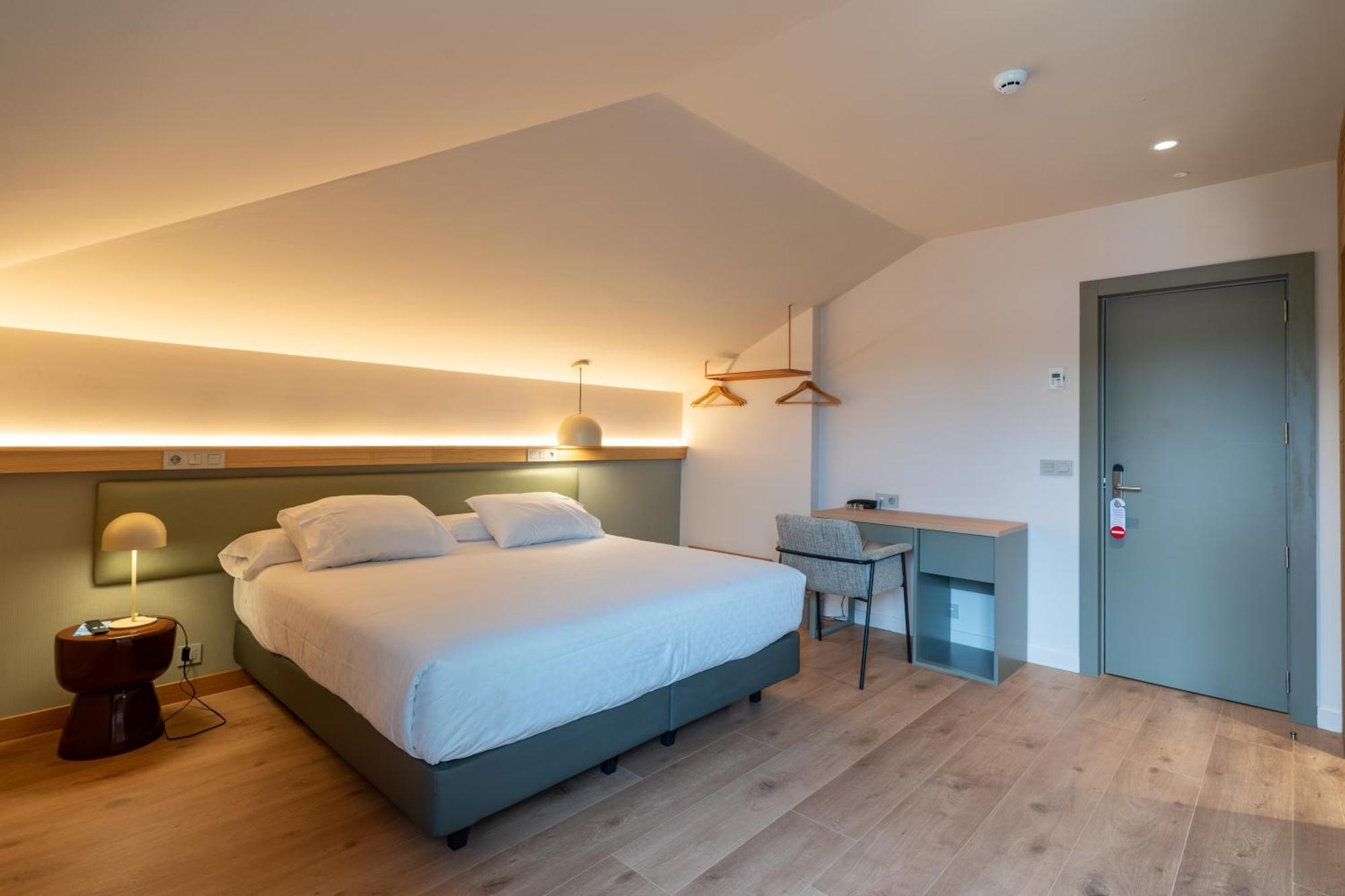 Hotel Los Pasiegos Hoznayo Exteriör bild