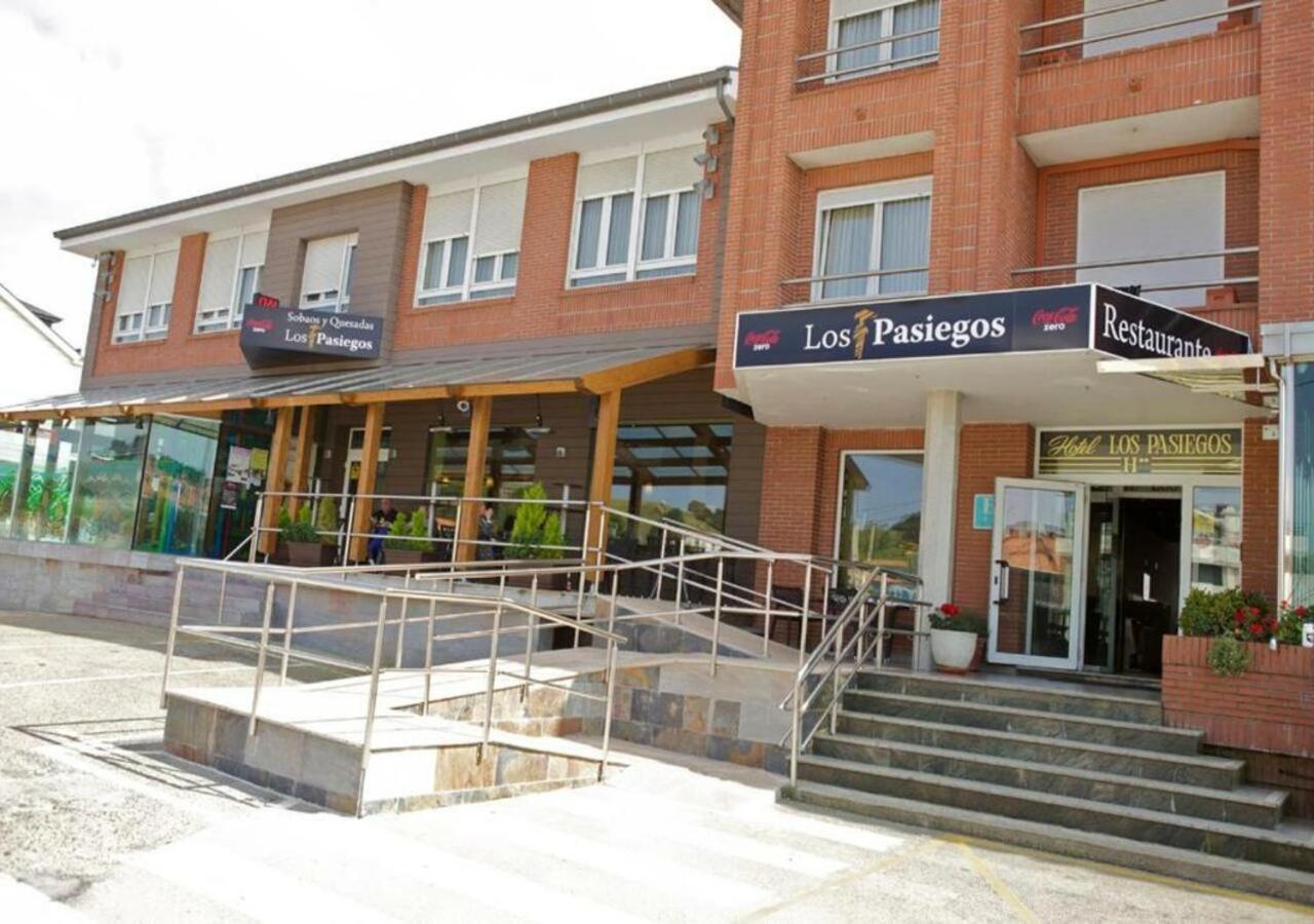 Hotel Los Pasiegos Hoznayo Exteriör bild