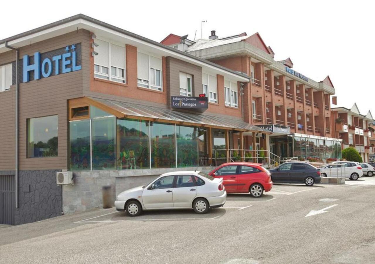 Hotel Los Pasiegos Hoznayo Exteriör bild
